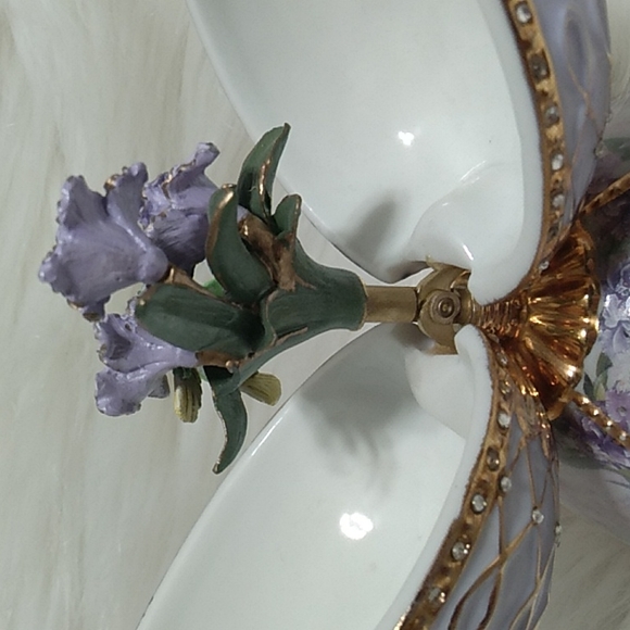 FINAL SALE Delicate Dance by Lane Liu in The Jeweled Splendor Heirloom Porcelain - Picture 7 of 13